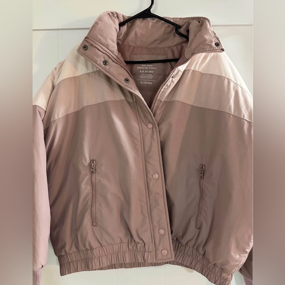 NWOT! American Eagle Pink Tri-Color Puffer Jacket XL